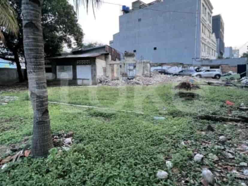 1012 sqm, Land for Sale in Jl. Wahid Hasyim, Menteng 1