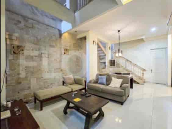 RHAS55e | House in Puri Indah for Sale: 3 Floors with Carport 3