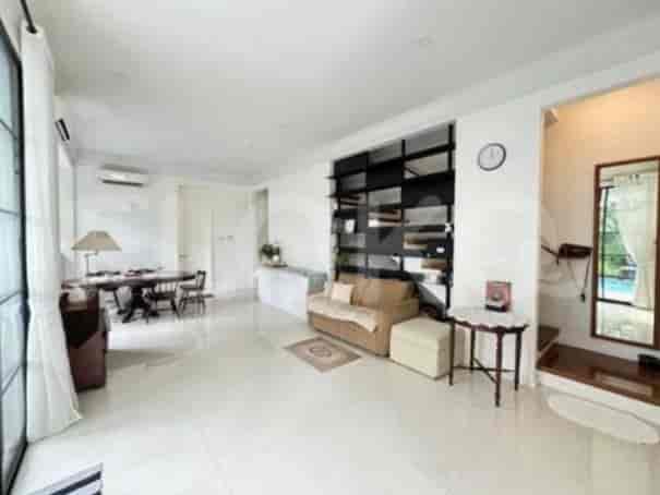 Disewakan Rumah 3 BR, Luas 279 m2 di Kemang, Kemang - RHAbf4 3