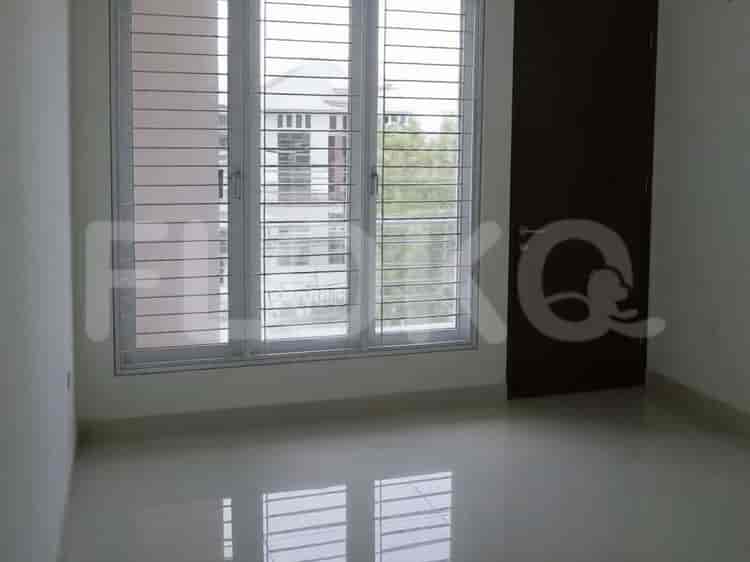 Disewakan Rumah 4 BR, Luas 182 m2 di BCS Kelapa Gading, Kelapa Gading - RHA281 5