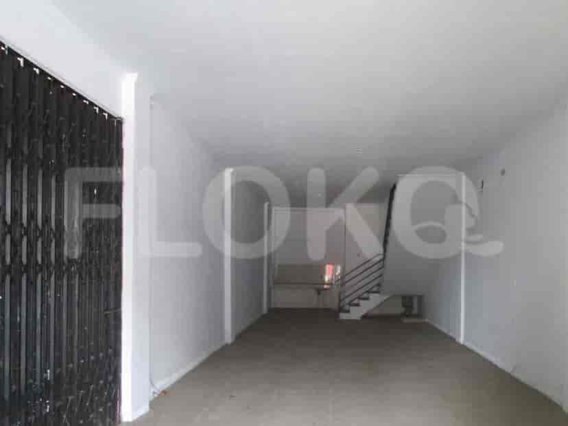 340 sqm, shophouse for sale in Cempaka Putih Tengah II, Cempaka Putih 5