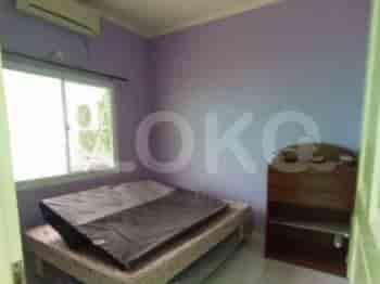 Disewakan Rumah 3 BR, Luas 135 m2 di Taman Surya 3 - Kalideres, Cengkareng - RHA3bd 4
