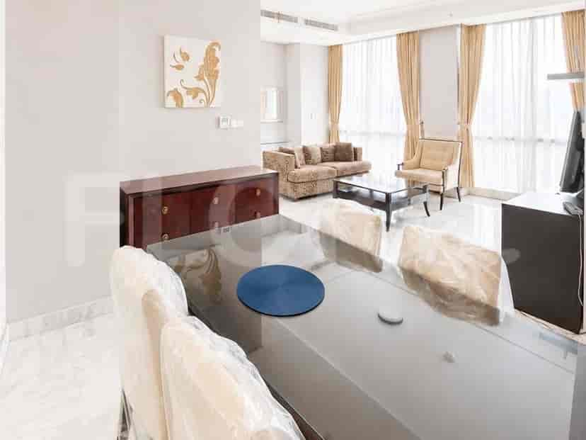 Rent 2 Bedroom on the 16th Floor of The Peak Apartment: Flokq 4