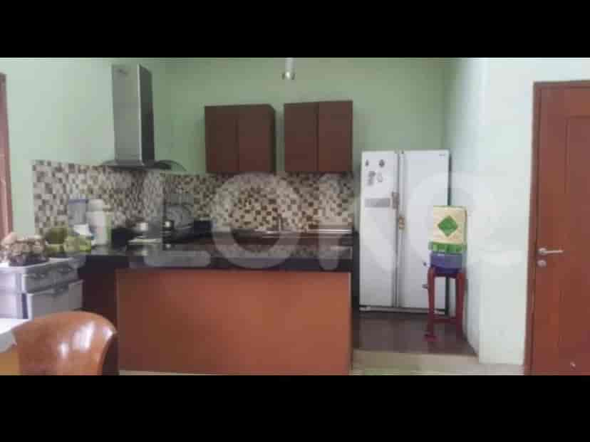 RHAS4ed, 6BR House for Sale in Lenteng Agung | 2 Floors & Balcony 4