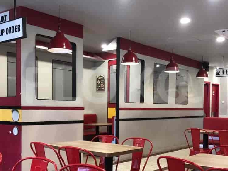 630 sqm, shophouse for rent in Jalan Boulevard Barat Raya, Kelapa Gading - RKR391 1