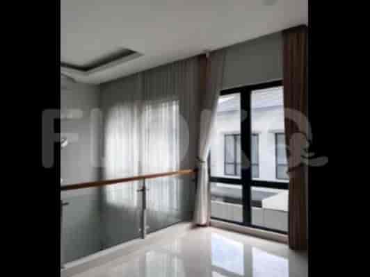 Dijual Rumah 4 BR, Luas 242 m2 di Kota Wisata, Depok - RHAS87c 3