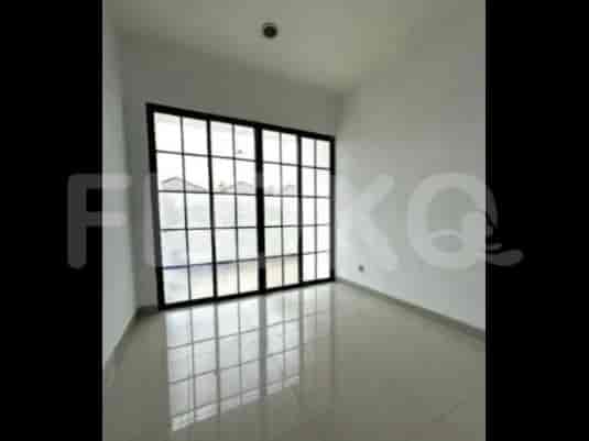 Dijual Rumah 4 BR, Luas 120 m2 di Green Lake City, Tangerang - RHASae4 1