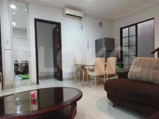 Disewakan Rumah 3 BR, Luas 125 m2 di Green Lake City, Cengkareng - RHAb0d 1
