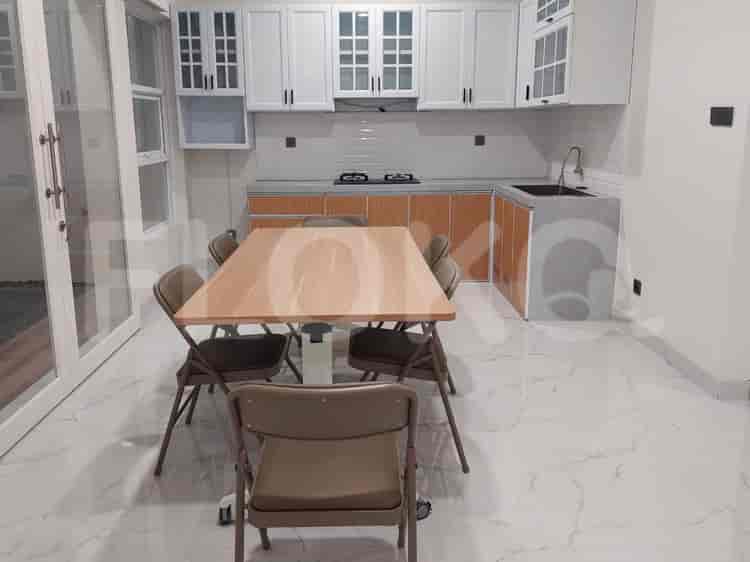 Disewakan Rumah 4 BR, Luas 270 m2 di BSD, BSD - RHAdba 3