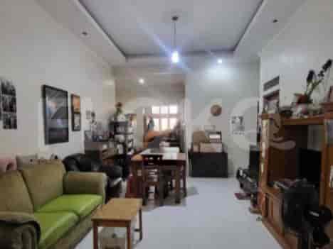 Dijual Rumah 5 BR, Luas 210 m2 di Pasar Minggu - Jakarta Selatan, Pasar Minggu - RHASb53 2