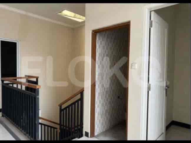 RHASb55 | House in Jakarta Barat for Sale with 3 Floors 3