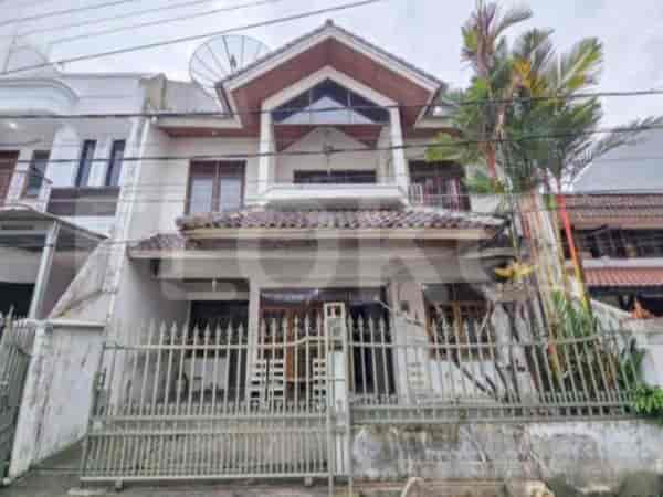 RHASb9d, 2-Floor House in West Jakarta | Sale 1