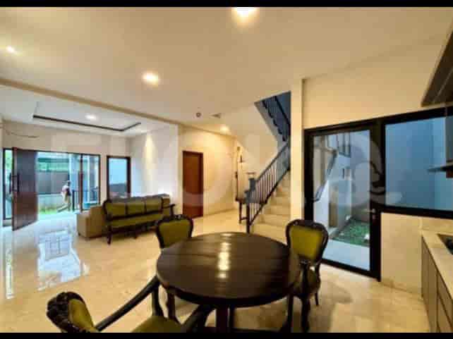 RHAS15d | Rumah Dijual di Tebet dengan 4 Kamar Tidur & 3 Lantai 2