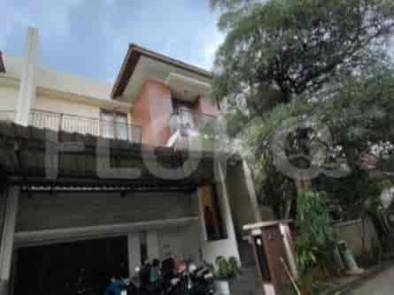 241 sqm, 3 BR house for sale in Pejaten - Jakarta Selatan, Pejaten - RHAScce 1