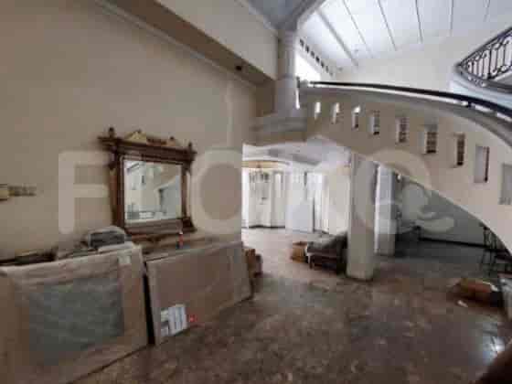 Disewakan Rumah 4 BR, Luas 900 m2 di Kebayoran Baru, Gandaria - RHA8c2 2
