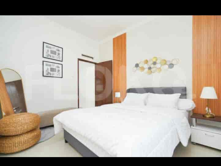RHAS0fd | House for Sale in Cilandak with 2 Carports & Furnished 3