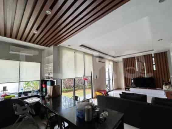 Dijual Rumah 3 BR, Luas 200 m2 di Serenia Hills Cluster Quantum, Lebak Bulus - RHASab6 5