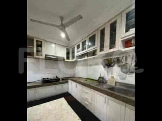 Dijual Rumah 4 BR, Luas 480 m2 di Pejaten, Pasar Minggu - RHAS7c9 4