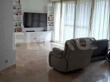 3 Bedroom on Middle Floor for Rent in Apartemen Beverly Tower - fcib00 2