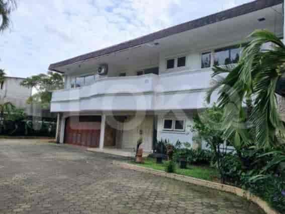 Disewakan Rumah 5 BR, Luas 600 m2 di Jl. Pejaten Raya, Pejaten - RHAa78 1