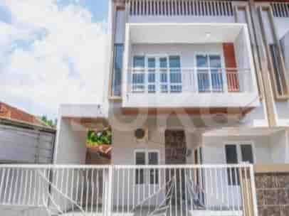 Dijual Rumah 3 BR, Luas 130 m2 di Jl. Ahmad Dahlan - Beji, Depok - RHAS633 1
