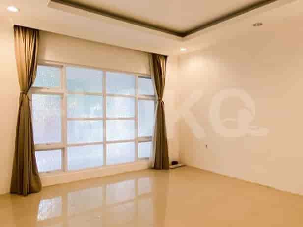 Disewakan Rumah 3 BR, Luas 457 m2 di Menteng, Menteng - RHA3fe 4