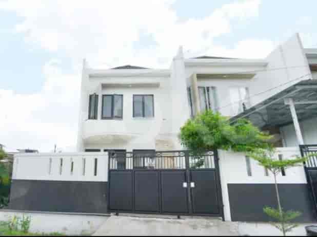 RHAS054, 2-Floor House in Puri Indah for Sale | Spacious 3BR 1