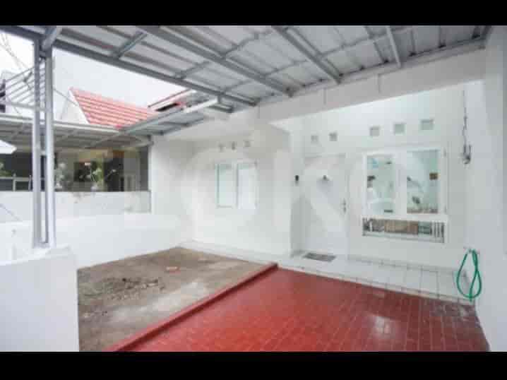 Dijual Rumah 2 BR, Luas 36 m2 di Bintara, Bekasi - RHAS282 2