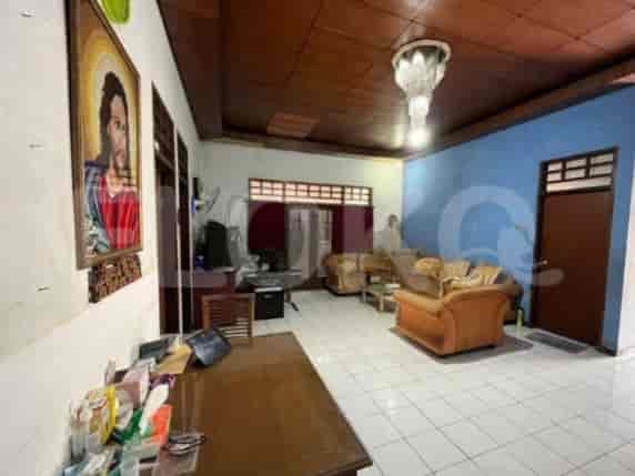 RHASca3 | House Bekasi Utara Sale with Patio & Open Kitchen 2