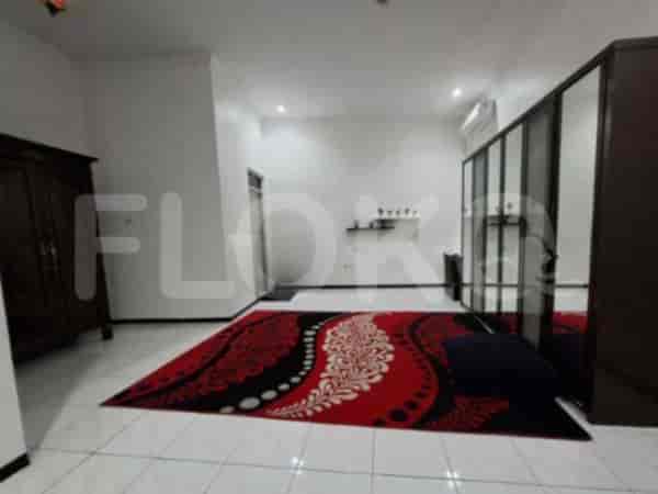 RHAS4ee | House in Palmerah for Sale with 6 Bedrooms 2