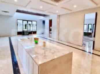 RHAS9c6, 2 Floors House for Sale in Gandaria | Prime Location 4