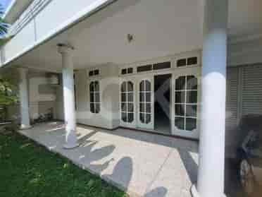 Disewakan Rumah 4 BR, Luas 300 m2 di Kebayoran baru, Blok M - RHAebf 1