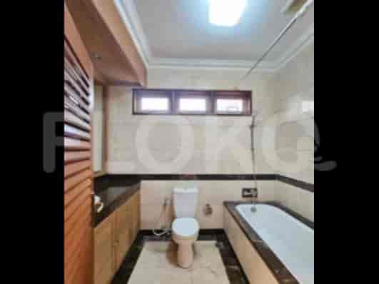 Dijual Rumah 4 BR, Luas 350 m2 di Cluster Pejaten, Pejaten - RHAS868 3