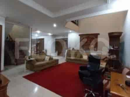 RHAS779, 2 Floors House in Pondok Indah for Sale | 4BR with Carport 3
