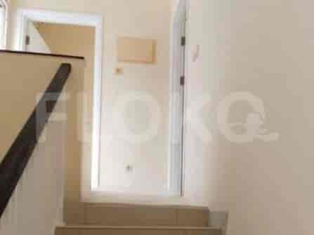Dijual Rumah 3 BR, Luas 176 m2 di Perumahan Green Lake City, Cengkareng - RHAS8df 3