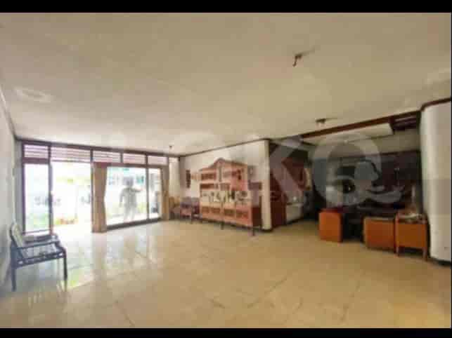 RHAS05b | House in Tebet for Sale with Carport 2