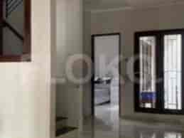 Dijual Rumah 4 BR, Luas 110 m2 di Emerald Residance Bintaro Jaya Sektor 9, Tangerang - RHAS799 2