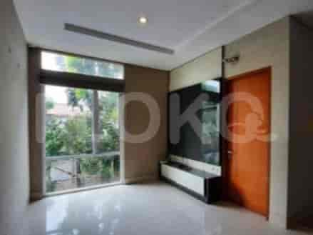 RHAS9e4 | House for Sale in South Jakarta with Carport & Near MRT 4