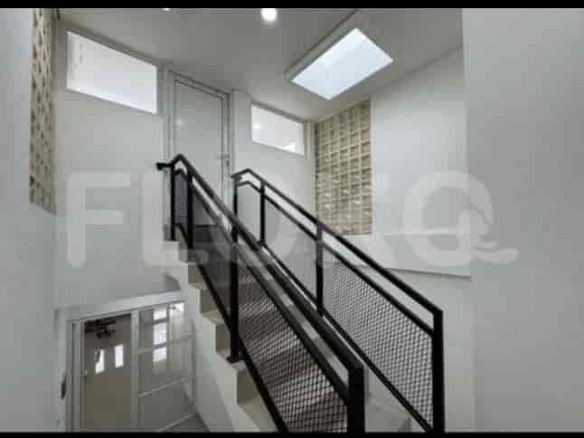 147 sqm, 3 BR house for sale in Grogol - Jakarta Barat, Grogol - RHASc77 4