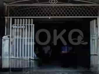 202 sqm, shophouse for sale in Roxy, Gajah Mada 2