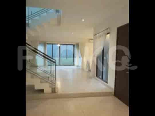 300 sqm, 4 BR house for sale in BSD Vermont, Tangerang - RHASdc7 2