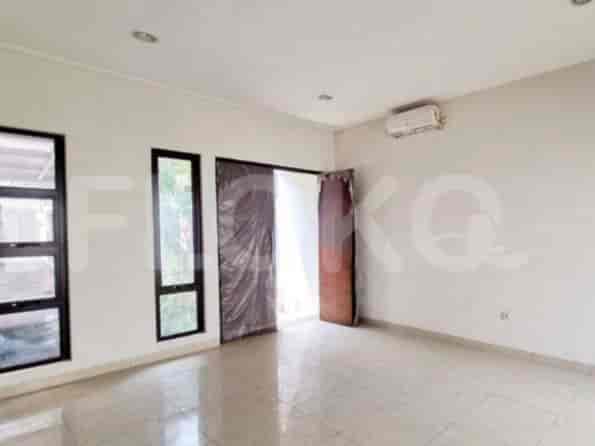 144 sqm, 3 BR house for rent in Cluster Asia - Green Lake City, Tangerang - RHAc68 2