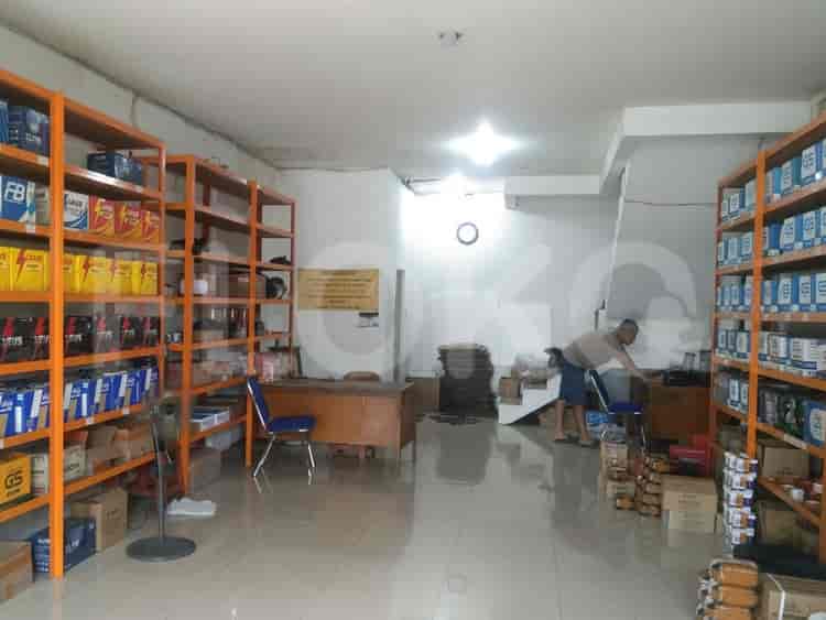 120 sqm, shophouse for rent in Daan Mogot, Daan Mogot - RKR9db 2