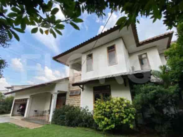 Dijual Rumah 4 BR, Luas 500 m2 di Limo - Depok, Depok - RHAS8e7 1