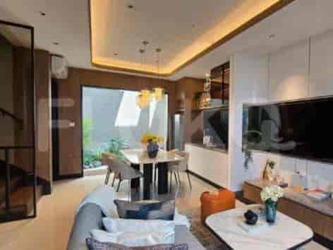 Dijual Rumah 3 BR, Luas 95 m2 di Harapan Indah - Bekasi, Bekasi - RHASf40 2