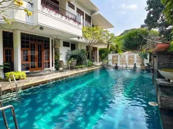 800 sqm, 5 BR house for rent in Selong Kebayoran Baru, Blok M - RHAef8 1