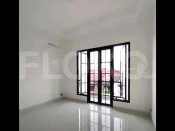 Dijual Rumah 4 BR, Luas 150 m2 di Jl. Raya Cinere Depok, Cinere - RHAS238 4