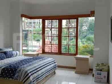 Disewakan Rumah 7 BR, Luas 650 m2 di Jalan Randu, Pasar Rebo - RHA86c 4