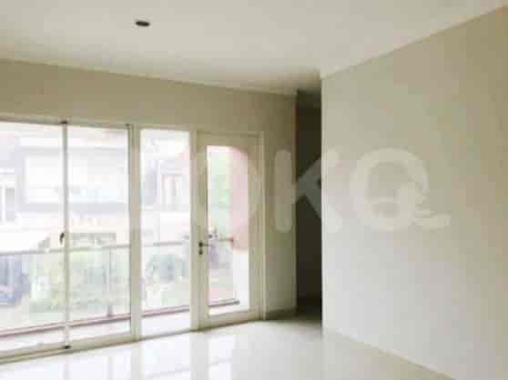 Disewakan Rumah 4 BR, Luas 216 m2 di Bintaro BSD, Tangerang - RHAde1 4
