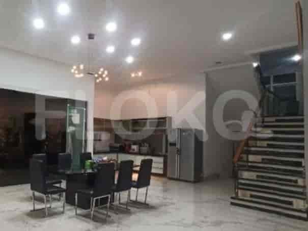 RHAS957 | House in BSD with 5BR for Sale | Negotiable 1